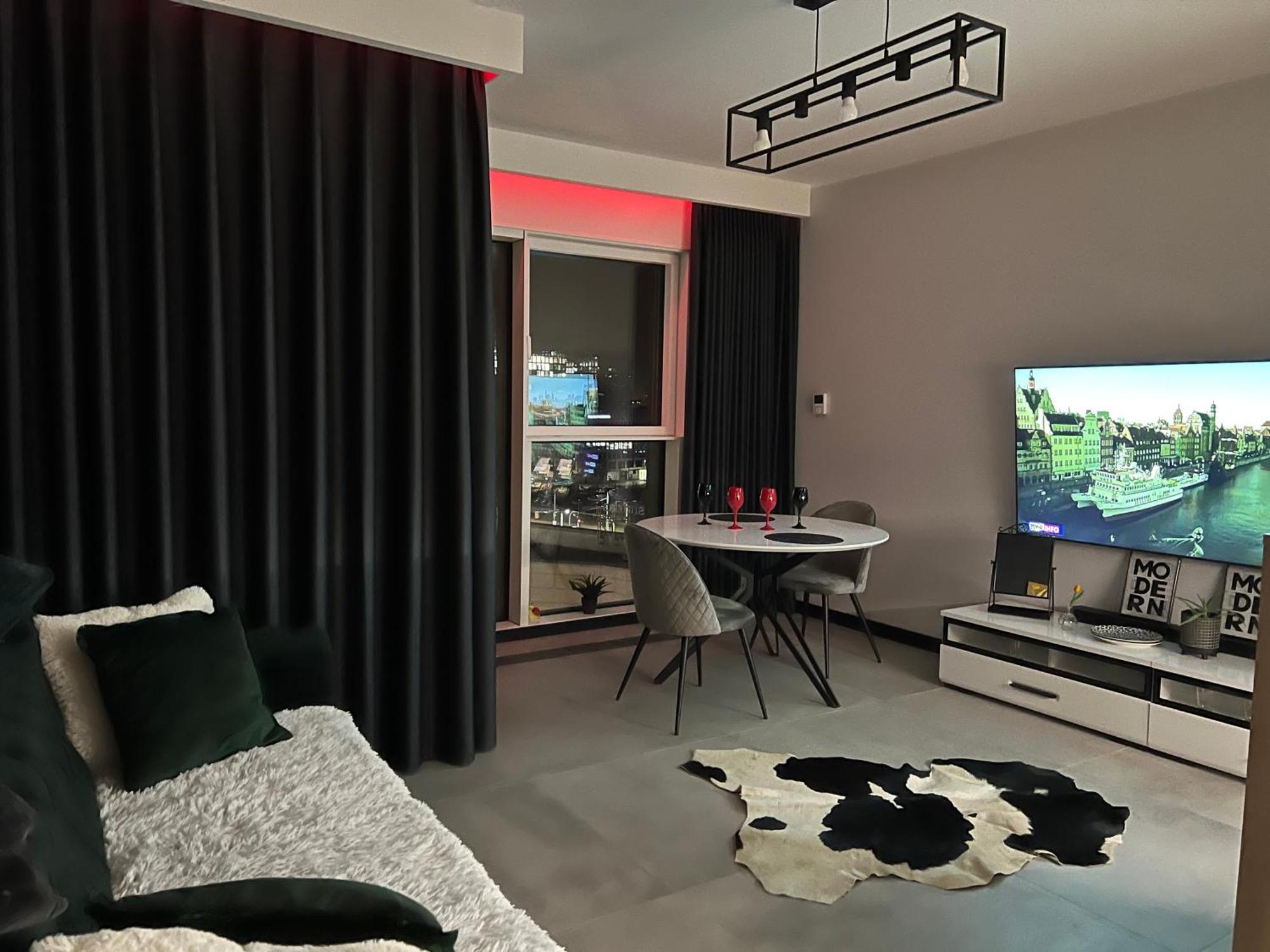 Towarowa - Milionowa 39 Check-In 24H Apartment Poznan Bagian luar foto